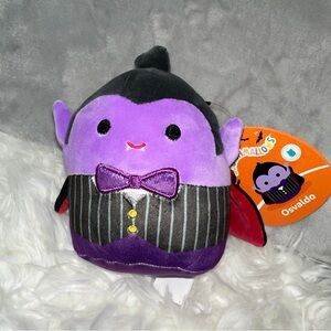 Osvaldo the vampire 5” Squishmallow First to Market Halloween